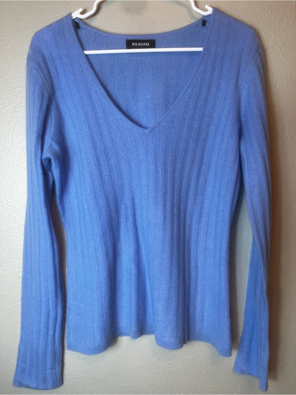 NAADAM 100% Cashmere Ribbed Blue Colored V Neck Sweater Size L